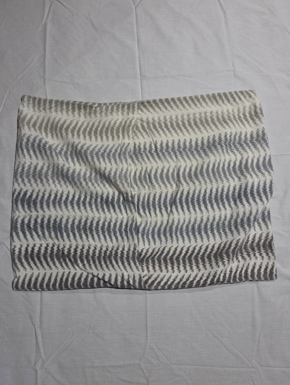 Crate & Barrel Carmelo Gray Zig-Zag Cotton Standard Pillowcases